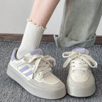 Damen Modische Freizeitsneaker mit dämpfender Sohle und innovativem Schnürsystem