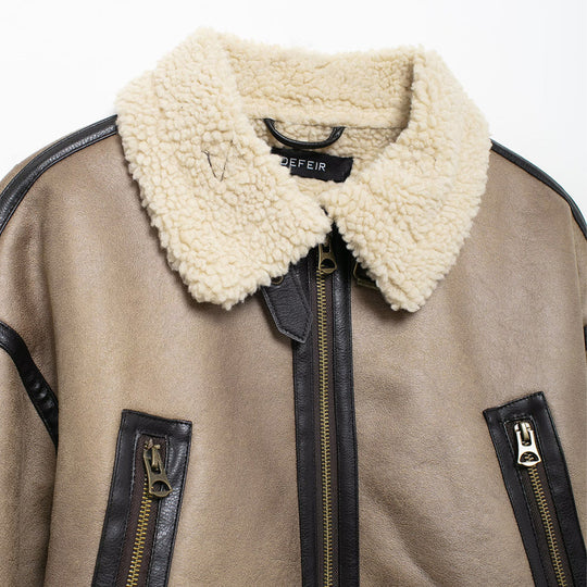 Damen Modische Übergangsjacke aus hochwertigem Kunstleder mit Teddyfell-Kragen und praktischen Taschen R&B