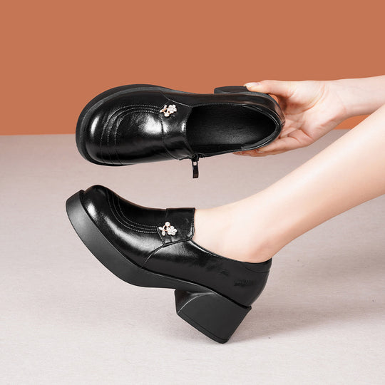 Damen Elegante Mokassins mit komfortablem Blockabsatz und glänzendem Schmuckdetail R&B