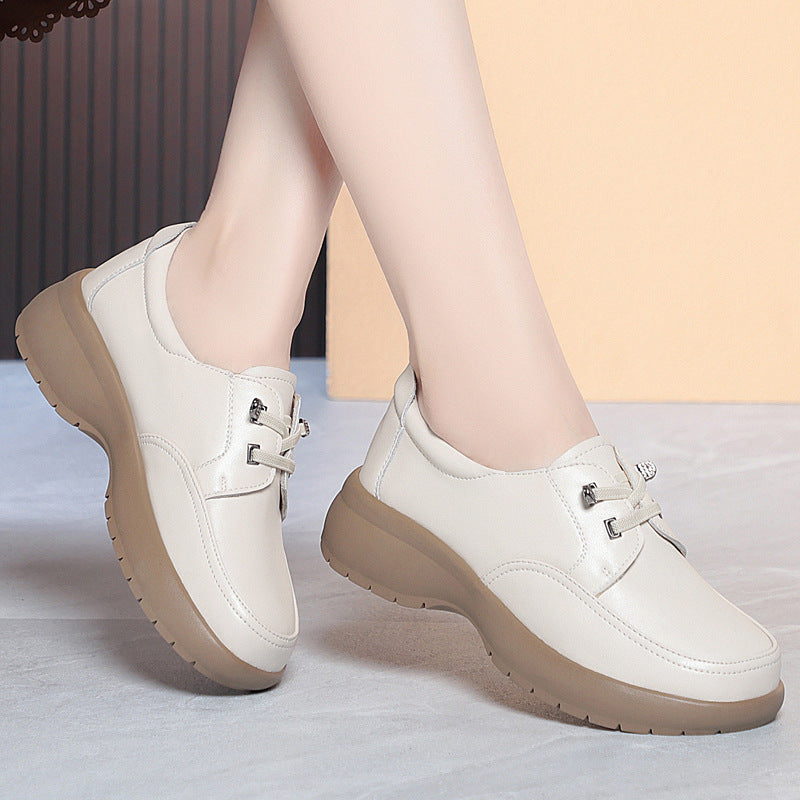 Damen Bequeme und stilvolle Sneaker mit ortopädischem Fußbett R&B
