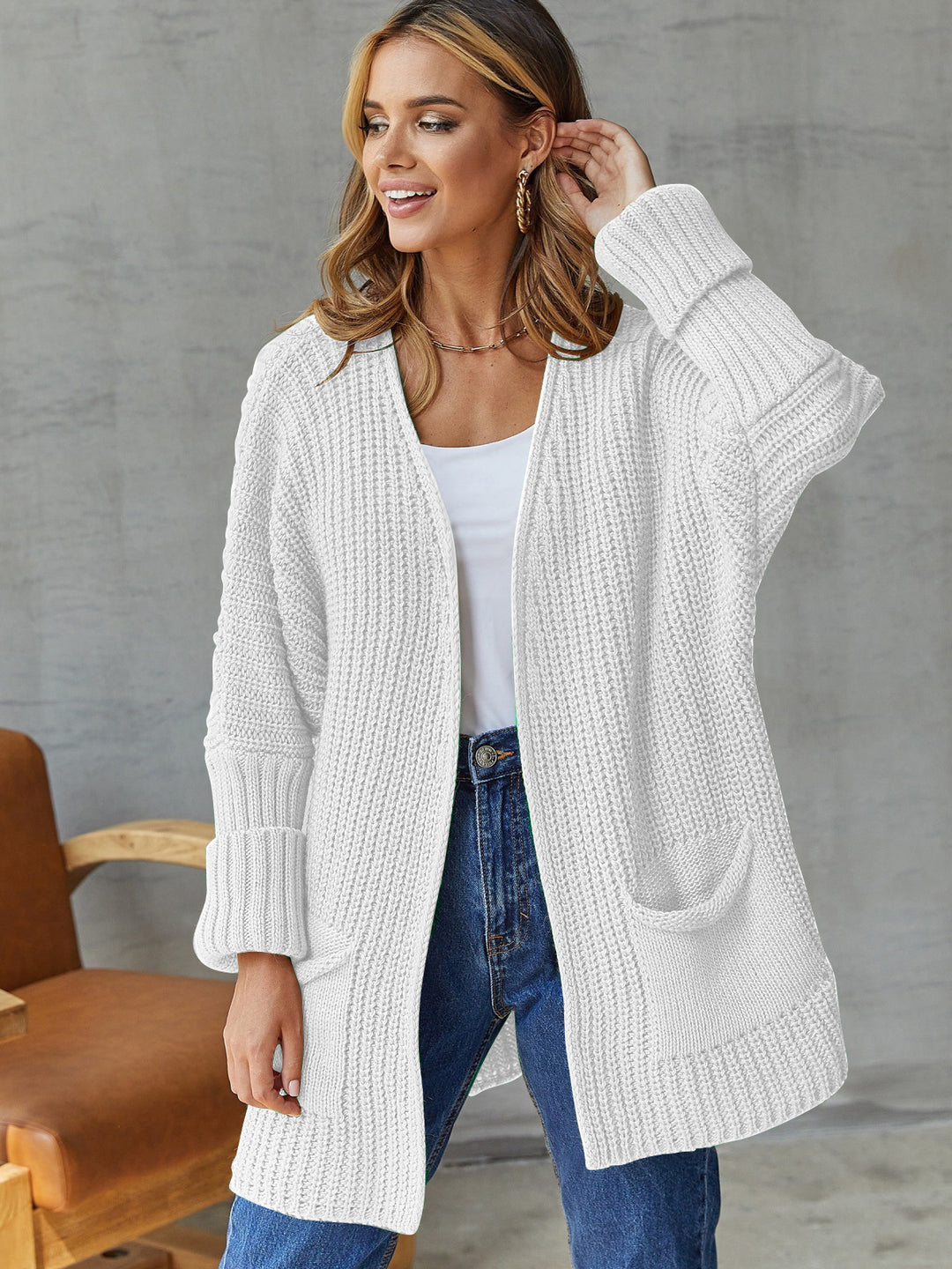 Damen Lange Strickjacke mit lockerer Passform und praktischen Taschen R&B