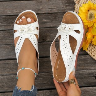 Damen Komfortable Sandalen mit floralem Dekor R&B