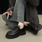 Damen modische Sneakers mit platzierten Nahtdetails und bequemer Sohle