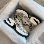 Damen Trendige High-Performance Sneakers mit dämpfender Sohle und aerodynamischem Design R&B