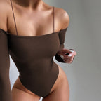Damen Off-Shoulder Bodysuit mit langen Ärmeln und schmalen Trägern