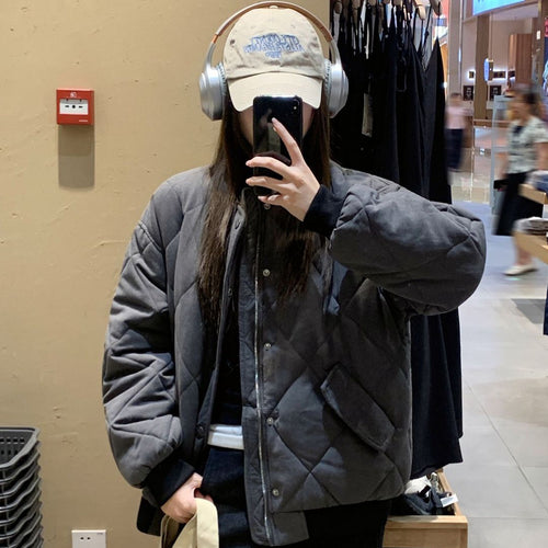Damen Kuschelige gesteppte Jacke mit Druckknöpfen und weichem Innenfutter R&B