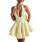 Damen Minikleid mit tiefem V-Ausschnitt und verspieltem Rüschendesign R&B