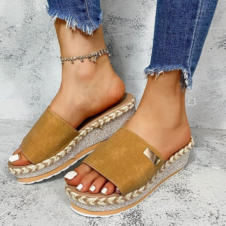 Damen Plateausandalen mit dekorativem Riemen und raffinierten Akzenten R&B
