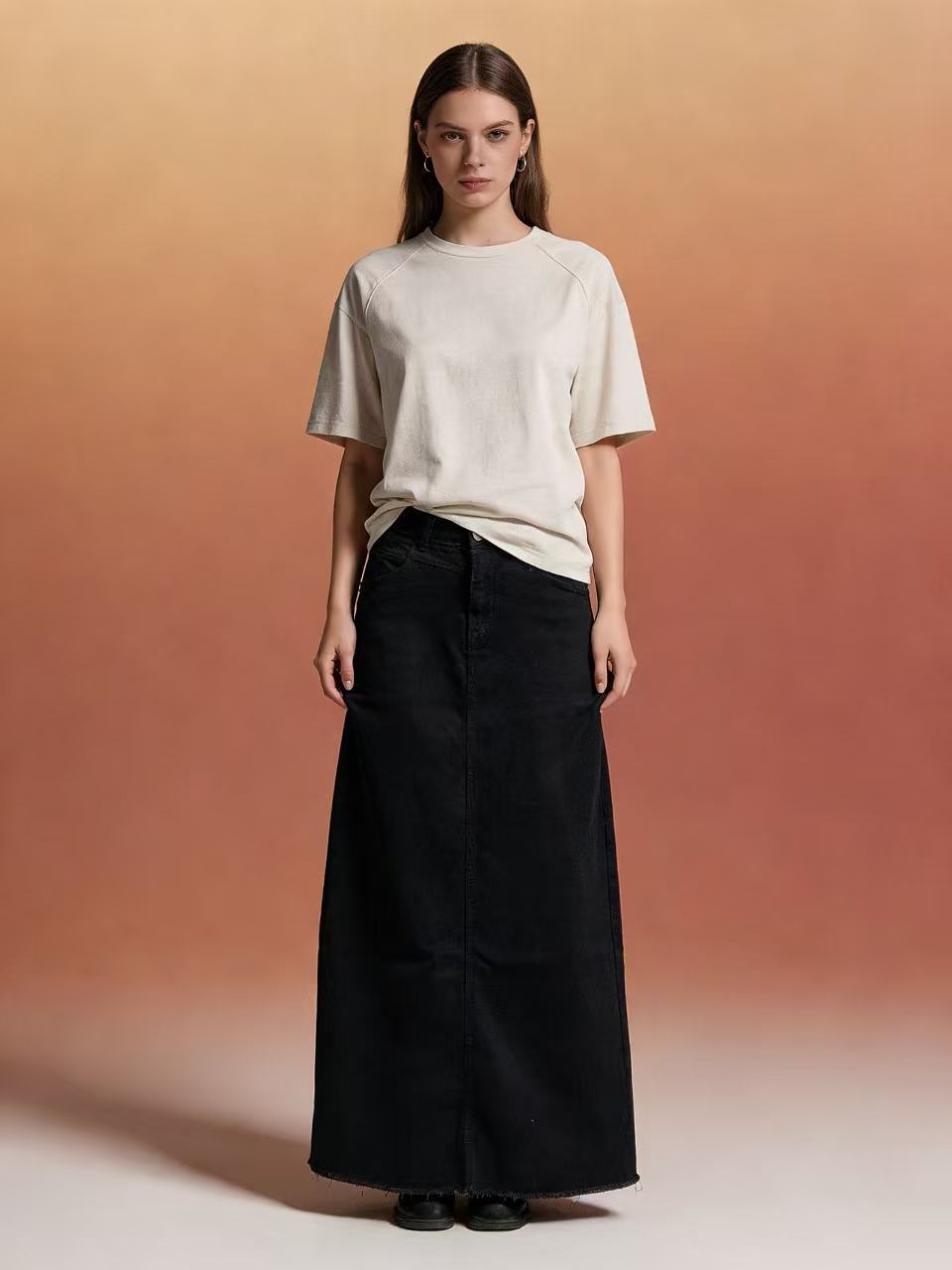 Damen Maxi-Denim-Rock mit hohem Bund und fransigem Saum