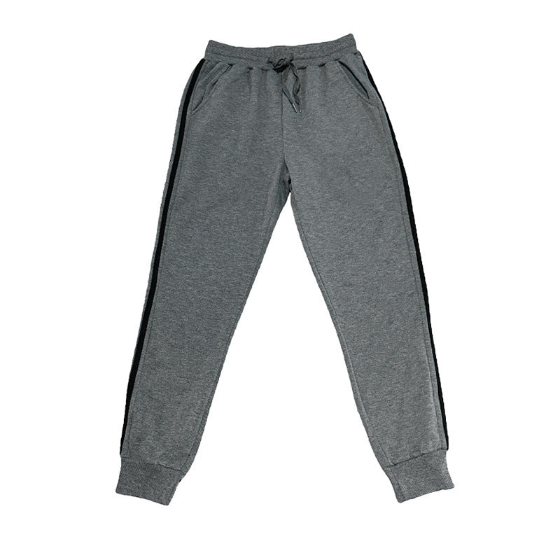 Herren Sportliche Jogginghose mit praktischen Taschen und Kontraststreifen R&B