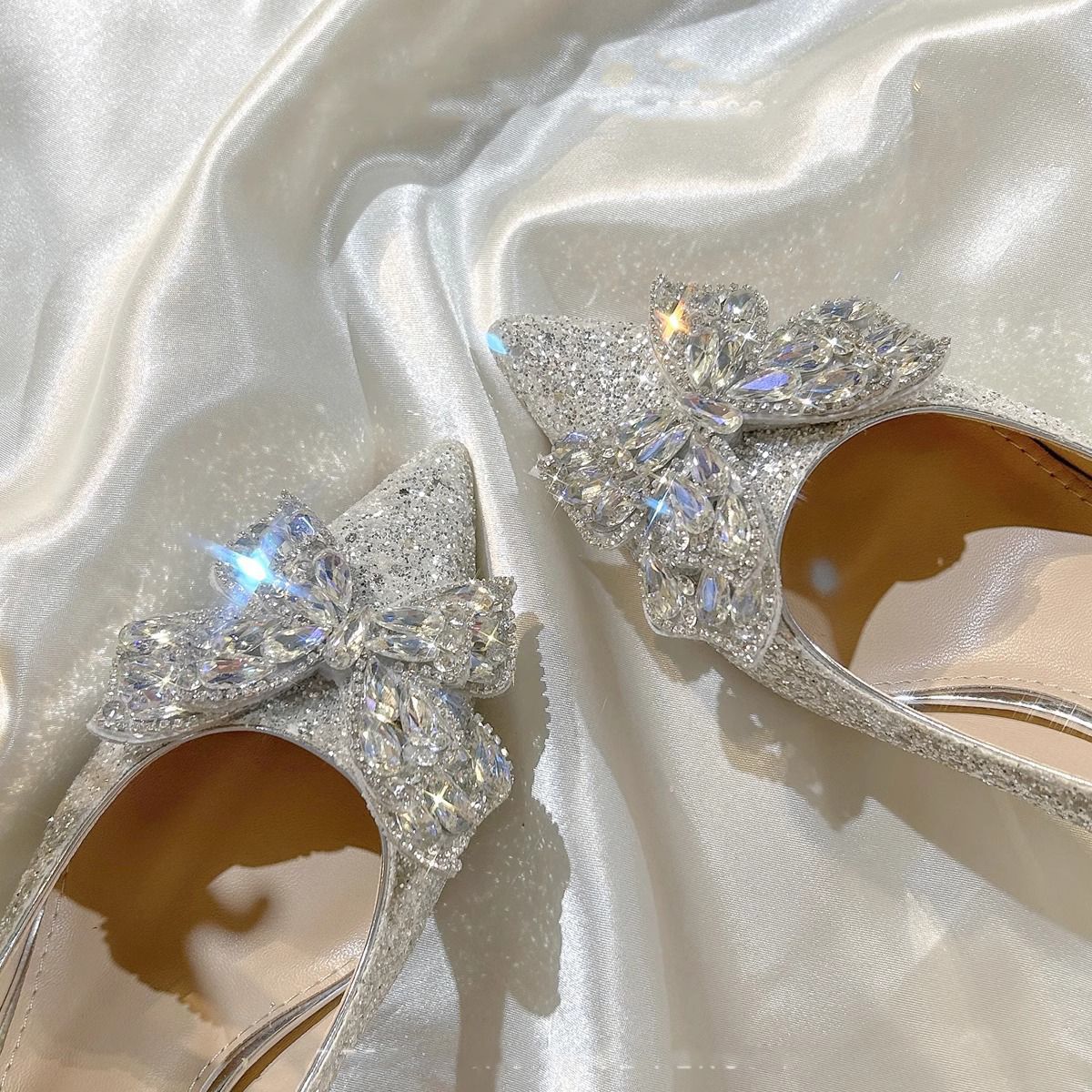 Damen spitze High Heels mit funkelndem Strass und großem Schleifenakzent R&B
