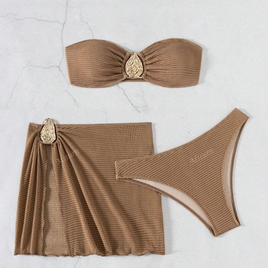 Damen Bikini-Set mit verziertem Wickelrock und elegantem Bandeau-Oberteil R&B