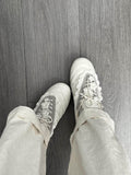 Damen Sneaker mit romantischem Spitzendetail und sportlichem Design R&B