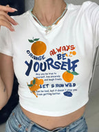 Damen Crop-T-Shirt mit inspirierendem Schriftzug und fröhlichem Obstmotiv R&B