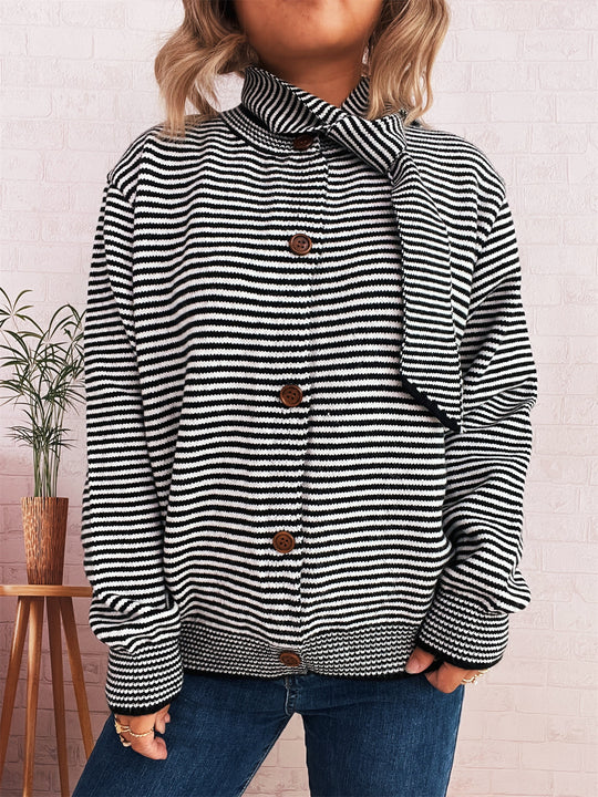 Damen gestreifte Strickjacke mit modernem Kragen und Knopfverschluss R&B