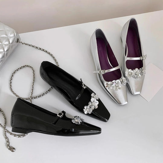 Damen Ballerinas mit floralen Applikationen und glanzvoller Oberfläche R&B