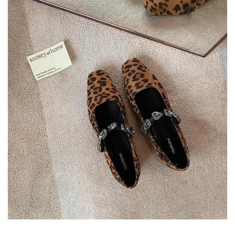 Damen Elegante Ballerina-Shoes mit einzigartigem Leoprint und kreativem Schnallendetail R&B
