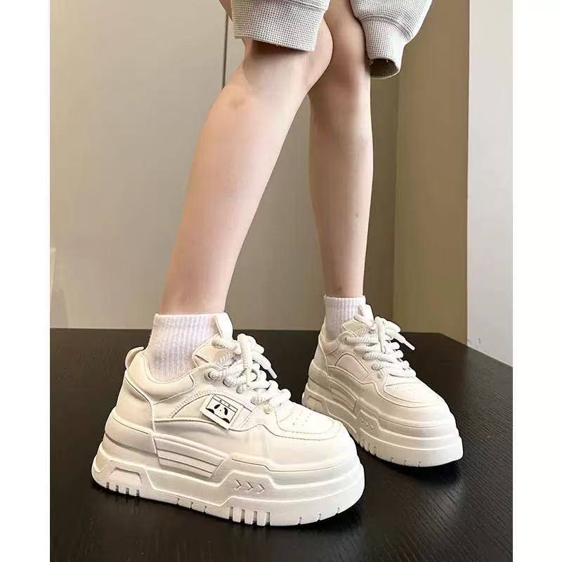 Damen Chunky Sneakers mit innovativem Dämpfungssystem und atmungsaktiver Oberfläche