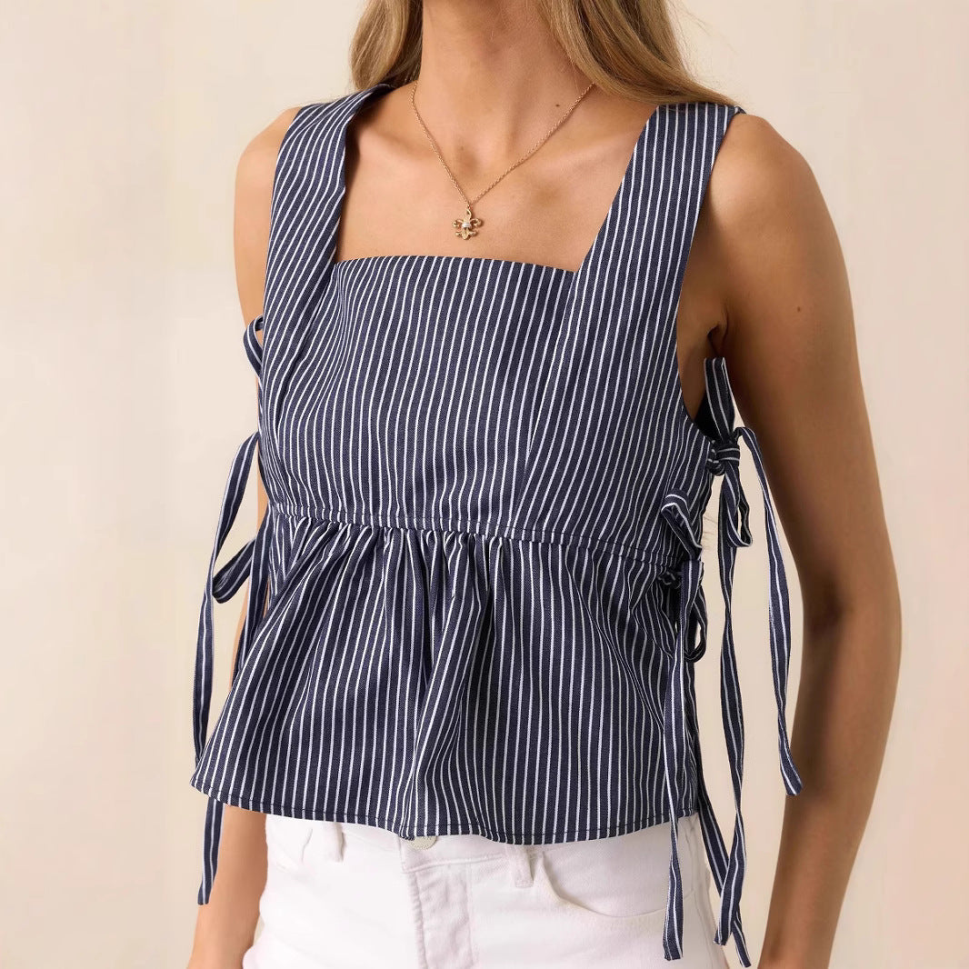 Damen Verspieltes Oberteil mit Rüschendetails und BindR&Bändern R&B