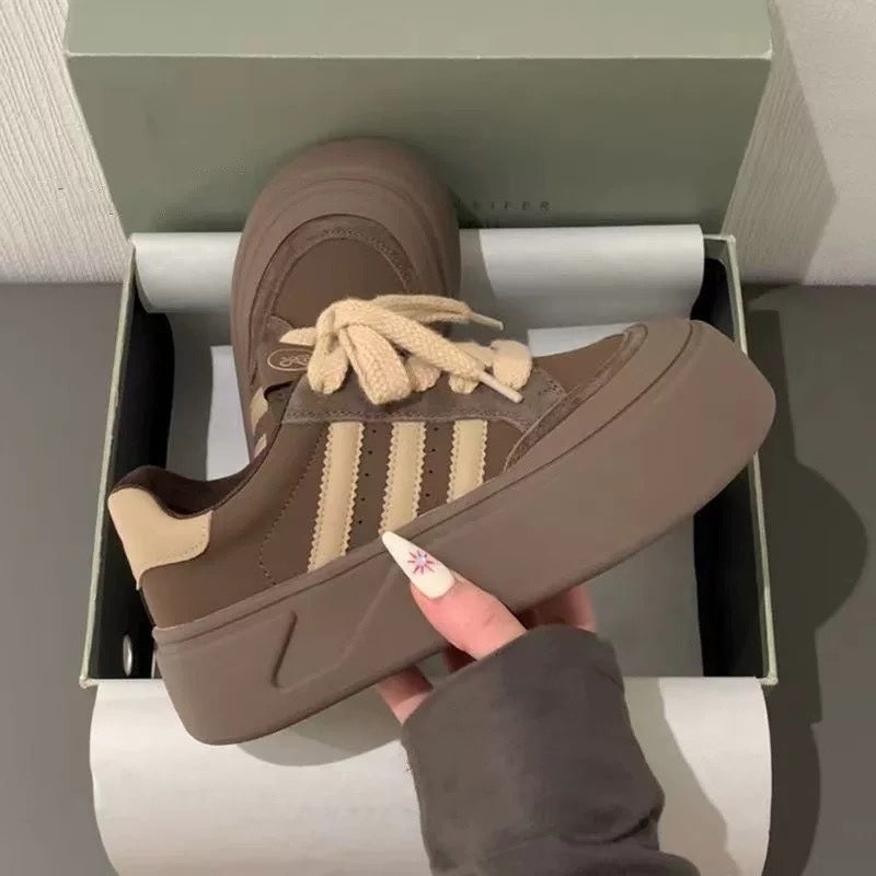 Damen Plattform-Sneaker mit strapazierfähigem Obermaterial und extrahoher Sohle R&B