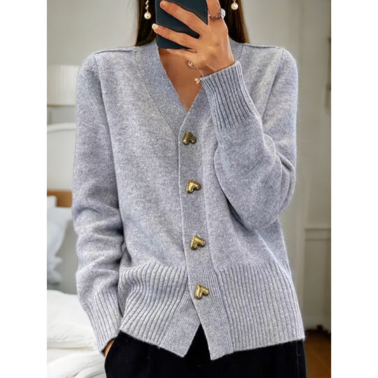 Damen kuschelige Strickjacke mit Herzknöpfen und V-Ausschnitt R&B