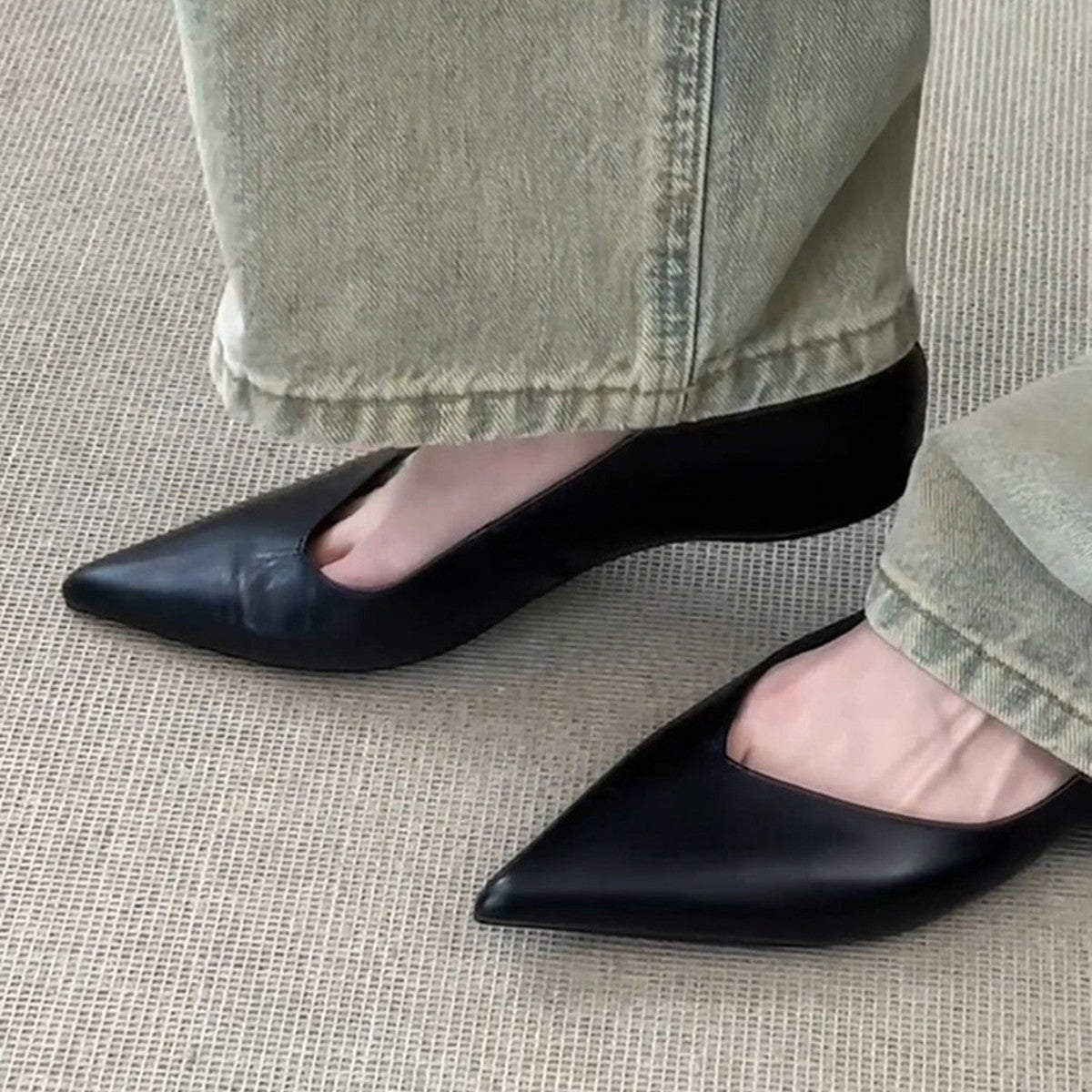 Damen elegante Slipper mit spitzem Zehenbereich und hochwertiger Lederoptik R&B