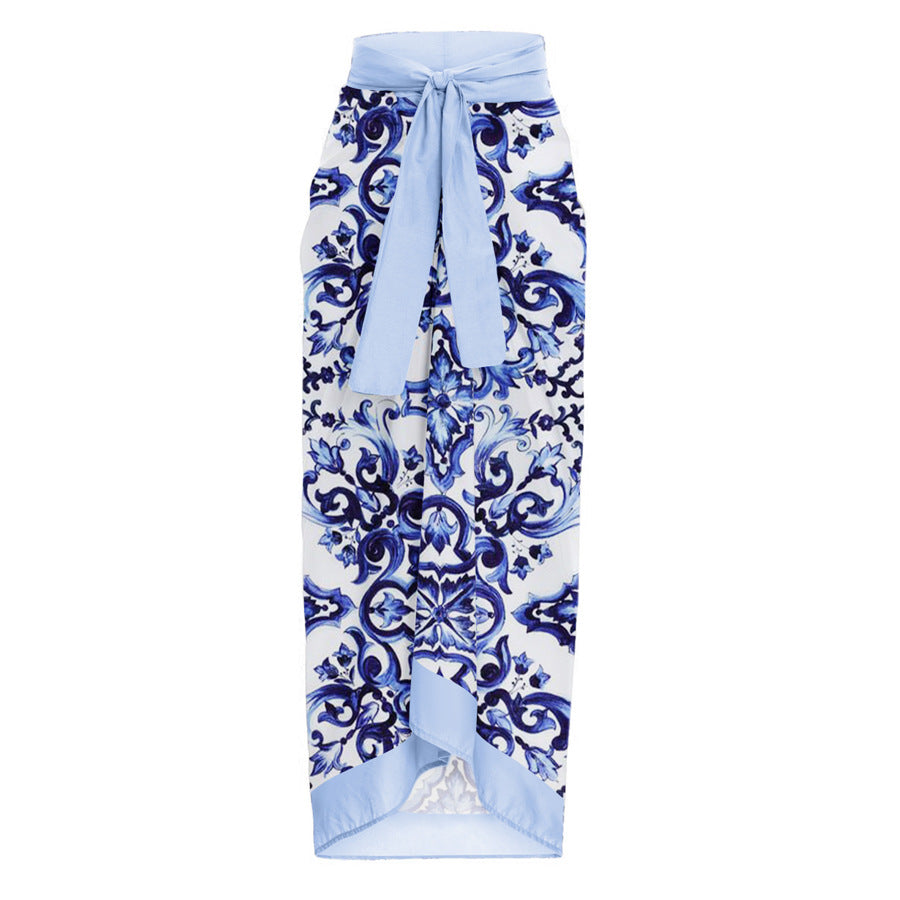 Damen eleganter Badeanzug mit Rüschendetails und passendem Maxirock R&B