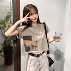 Damen Crop-T-Shirt mit kreativem Grafikdruck