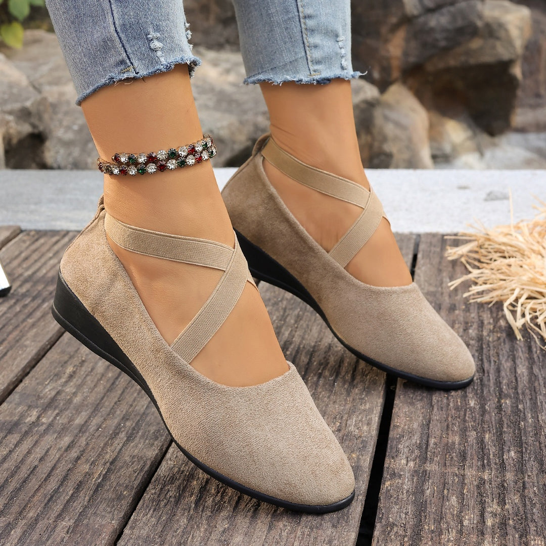 Damen Halbschuhe mit elegantem Riemendesign R&B