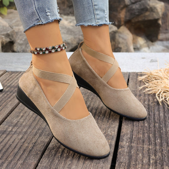 Damen Halbschuhe mit elegantem Riemendesign R&B