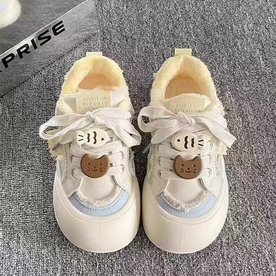 Damen Sneakers mit flauschigem Innenfutter und verspieltem Schnürsystem R&B