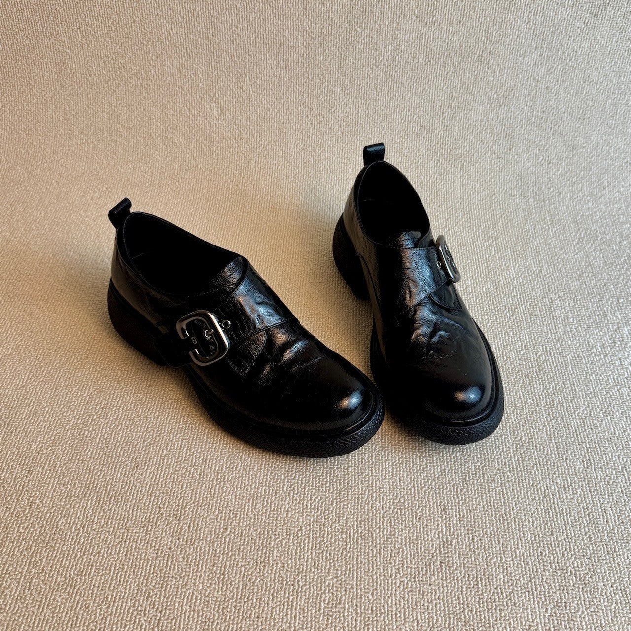 Damen Moderne Halbschuhe mit verstellbarem Riemen und bequemer Sohle R&B