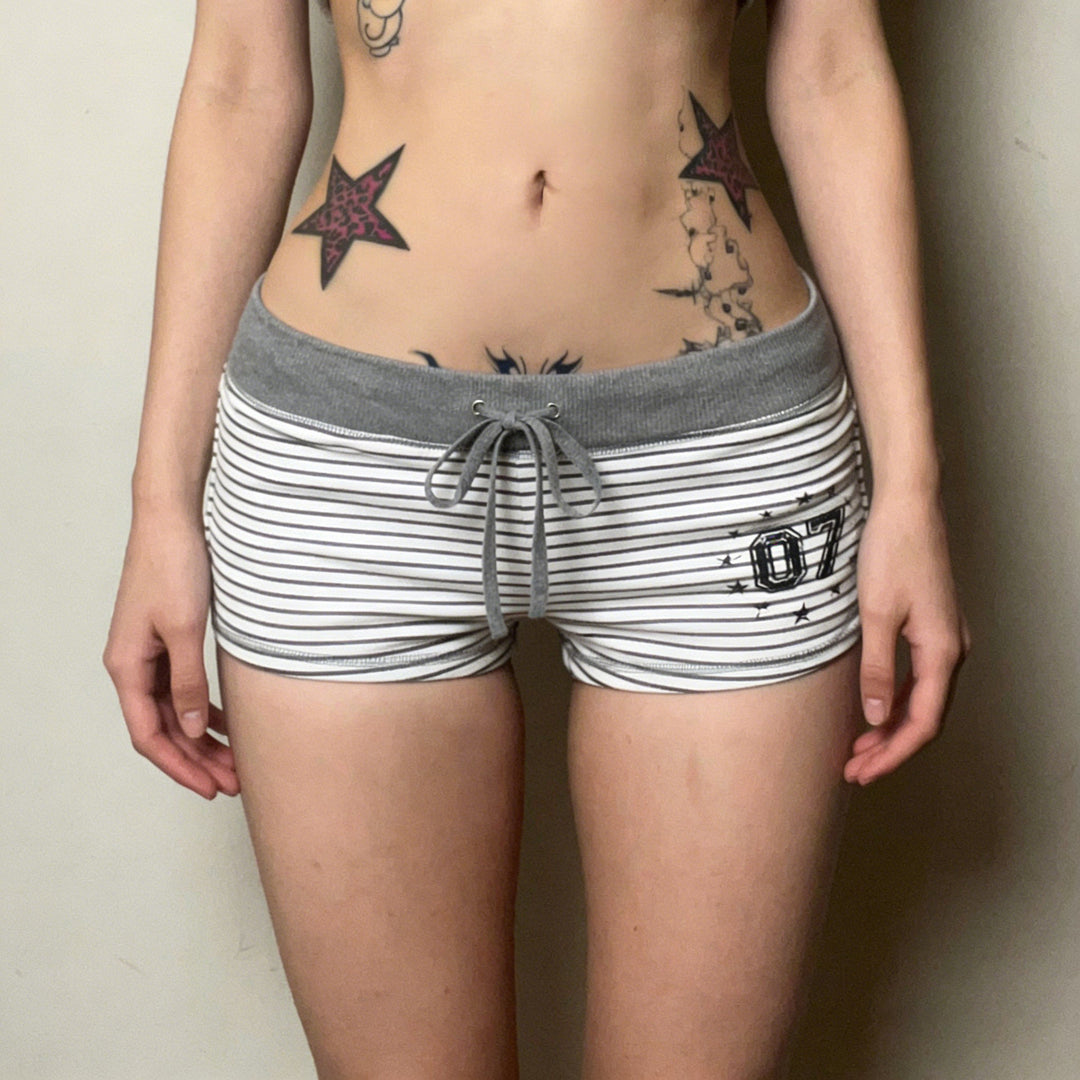 Damen Baumwollshorts mit komfortablem Gummibund und trendigem Streifenmuster R&B
