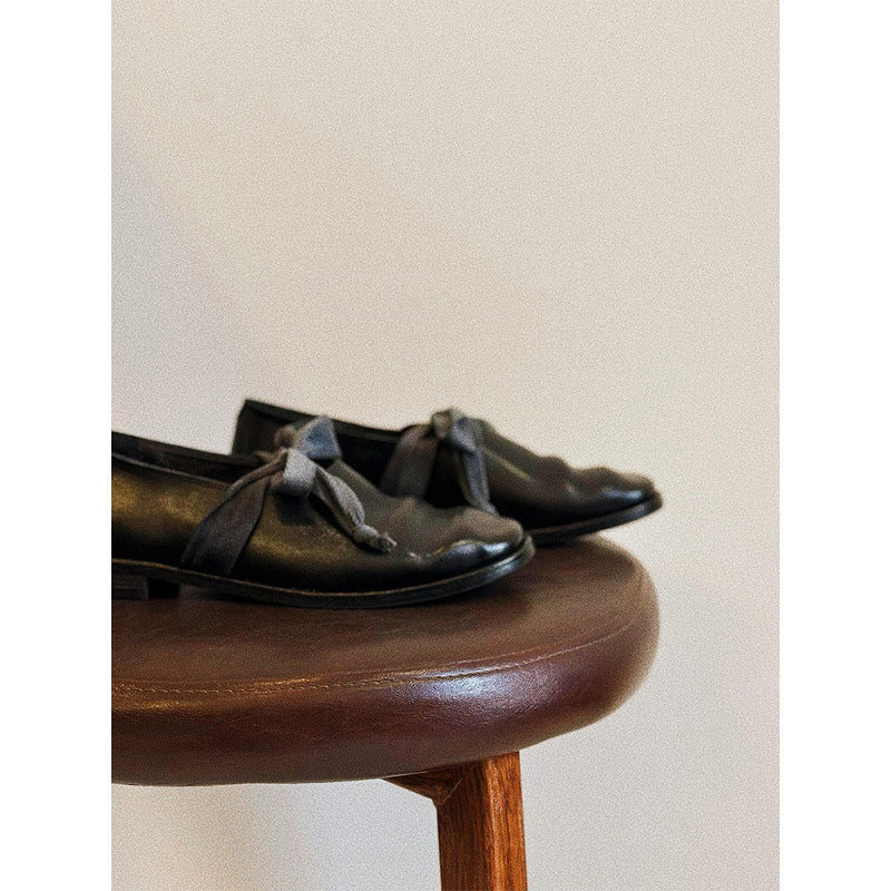 Damen elegante Mokassins mit dekorativem Knoten aus weichem Leder