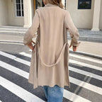 Damen eleganter Trenchcoat im minimalistischen Stil mit Gürtel und praktischen Taschen R&B