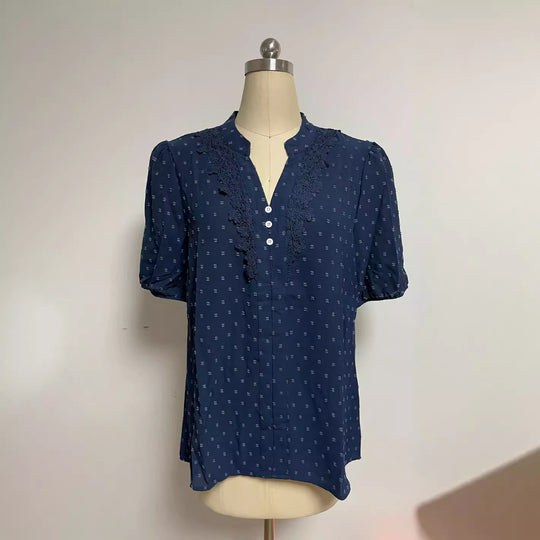 Damen nan semitransparente Dobby-Bluse mit Stehkragen, Häkelblende und Puffärmeln R&B