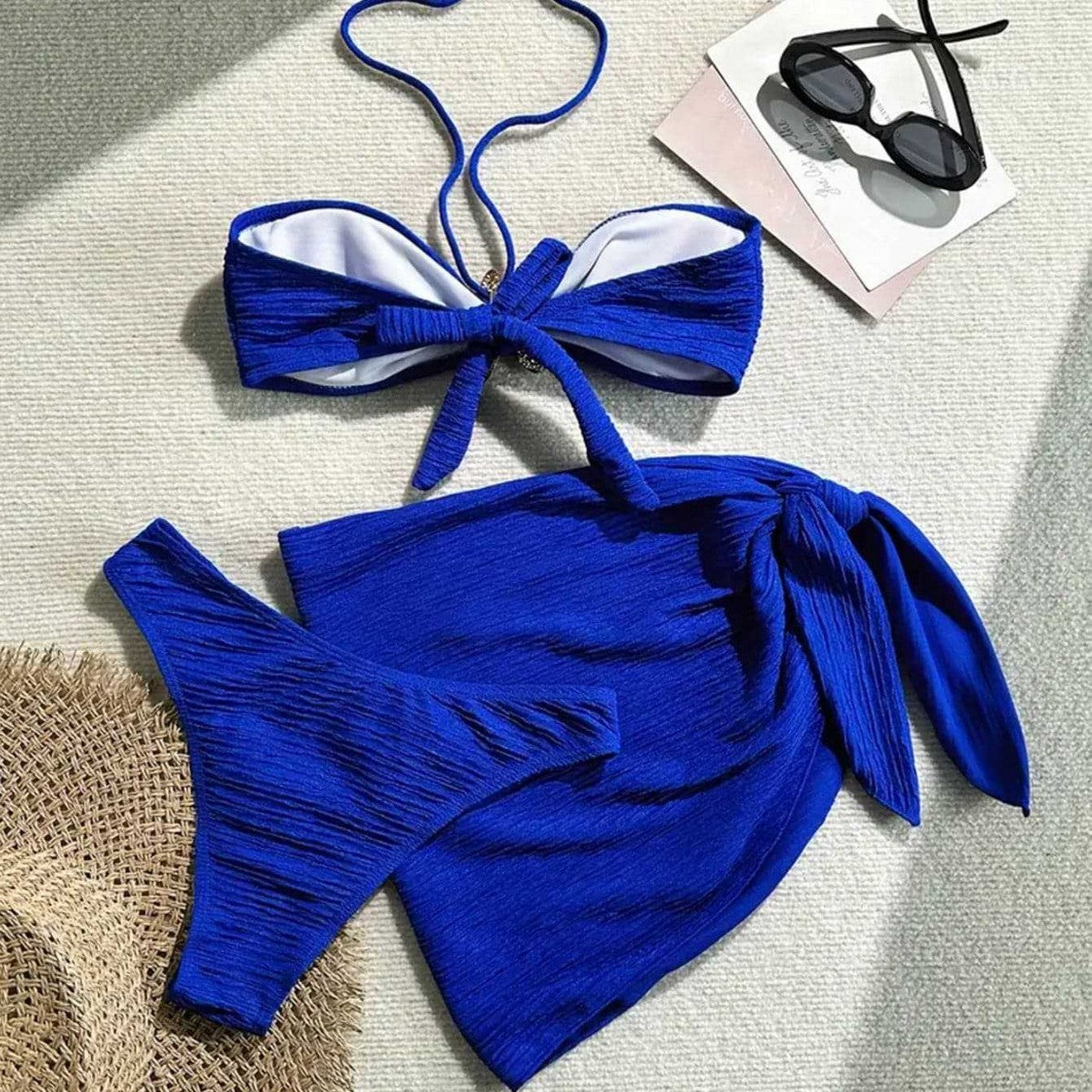 Damen Bandeau-Bikini mit ornamentalem Stern-Detail und modischem Wickelrok R&B