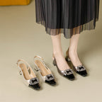 Damen Slingback-Pumps mit funkelndem Schmuckdetail und balanciertem Blockabsatz
