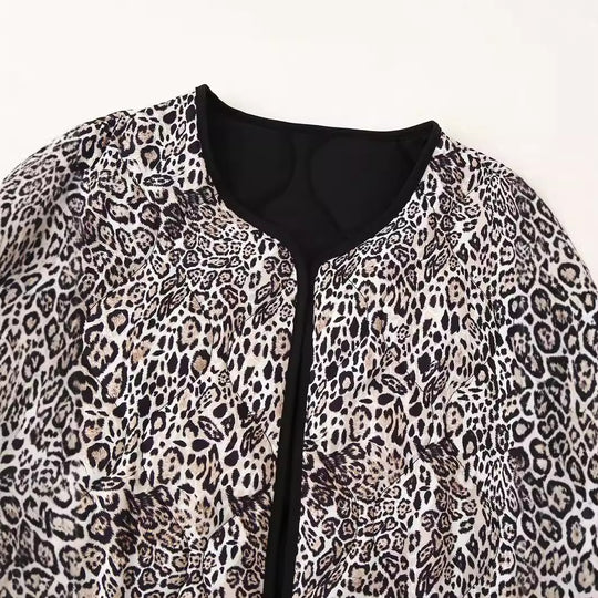 Damen gesteppte Jacke mit modernem Leopardenmuster und praktischen Taschen R&B