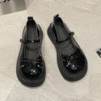Damen Schicke Plateau-Schuhe mit glänzendem Obermaterial und dekorativem Riemchen R&B