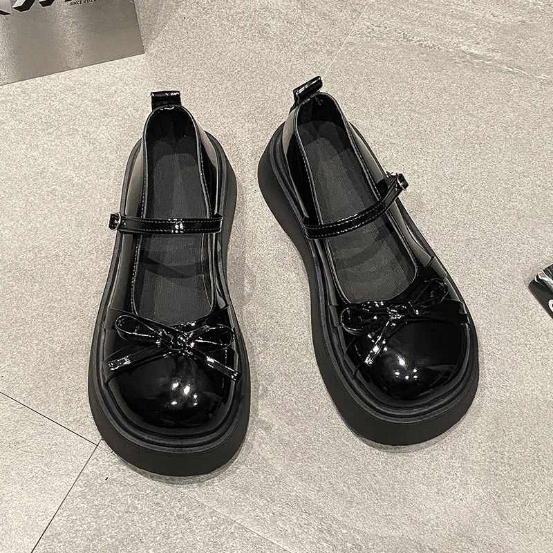 Damen Schicke Plateau-Schuhe mit glänzendem Obermaterial und dekorativem Riemchen R&B