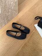 Damen elegante Ballerinas mit verstellbarem Riemchen und weichem Leder R&B