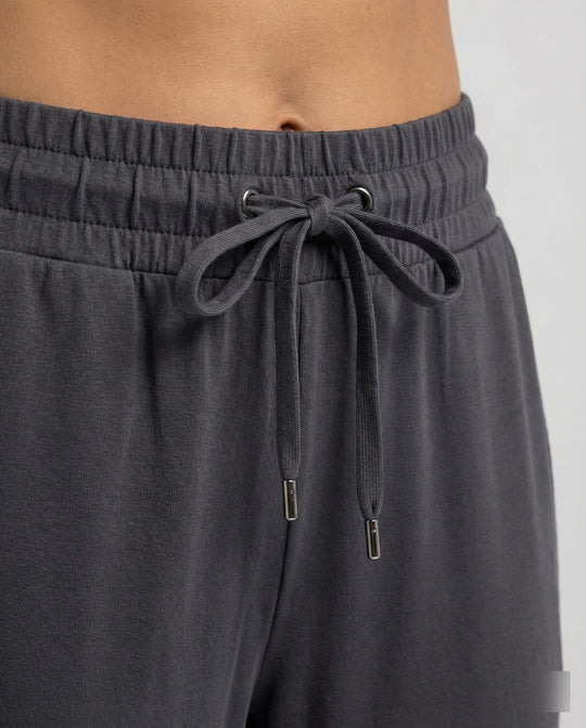 Bequeme Oversize Jogginghose für Damen in großen Größen Herbstkollektion