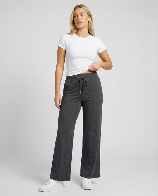 Bequeme Oversize Jogginghose für Damen in großen Größen Herbstkollektion