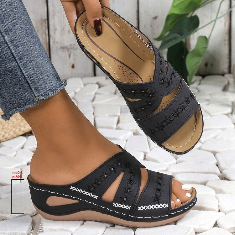 Damen Bequeme Clogs mit modischer Schnittführung R&B