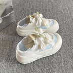 Damen Sneaker mit floralem Schnürsenkel und trendigem Design R&B