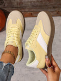 Damen Sportliche Sneaker im Retro-Design R&B