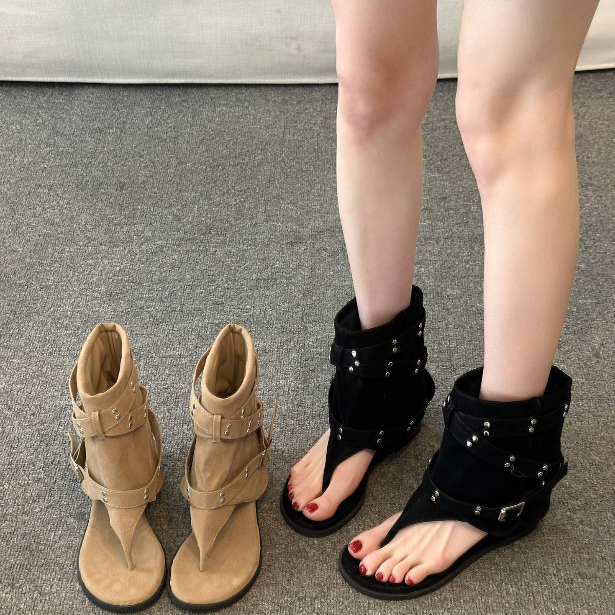 Damen Fashionable Zehentrenner-Stiefel mit Verzierungen und flexiblem Riemendesign R&B