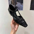 Damen Schlappen mit elegantem T-Riemen-Design und komfortablem Blockabsatz R&B