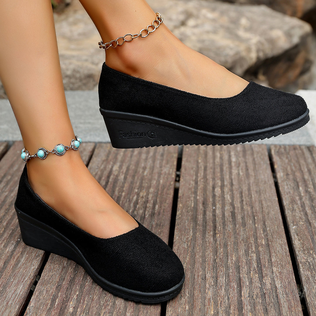Damen Wedge-Pantoletten mit elegantem Obermaterial und rutschfester Sohle R&B